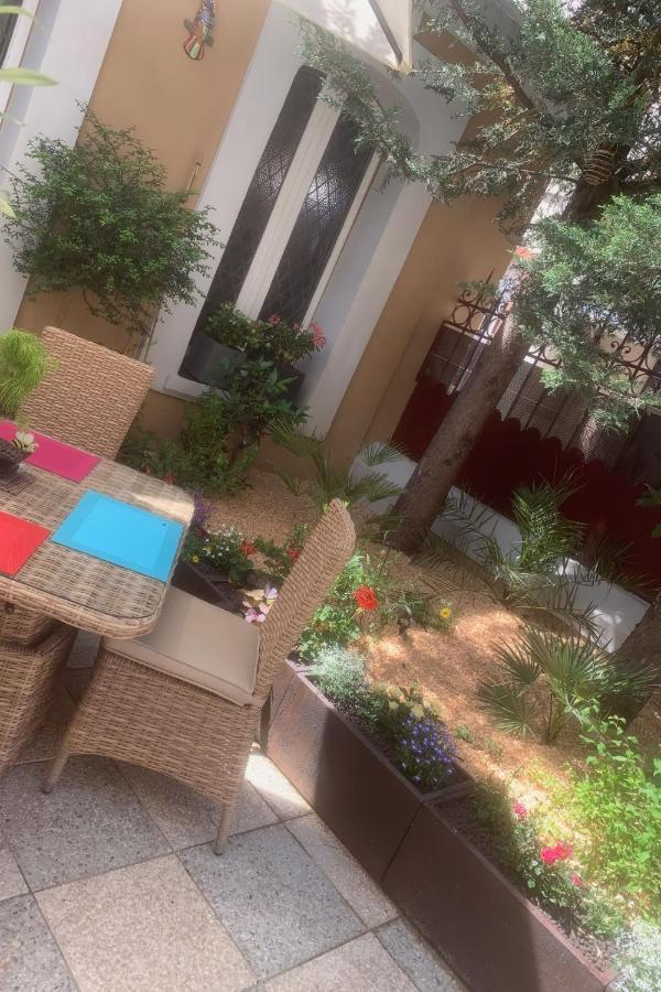 Guesthouse La Villae Mazamet Exteriör bild